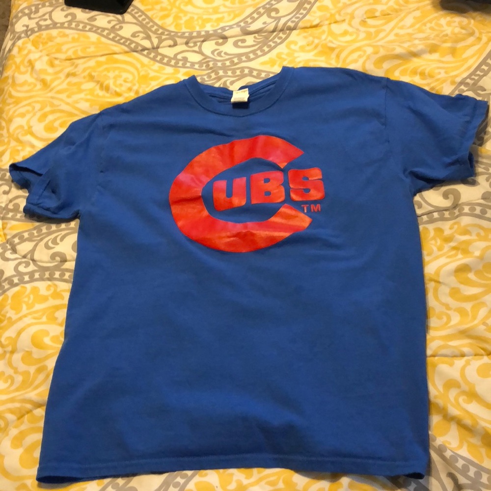 Chicago Cubs shirt
